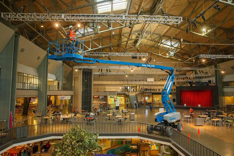 Genie Z-60 FE, plataforma articulada